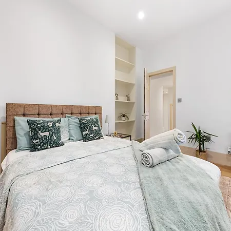 Modern Spacious 1 Bed Flat Near Richmond Park London Exterior photo