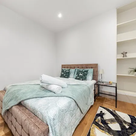 Modern Spacious 1 Bed Flat Near Richmond Park London Exterior photo