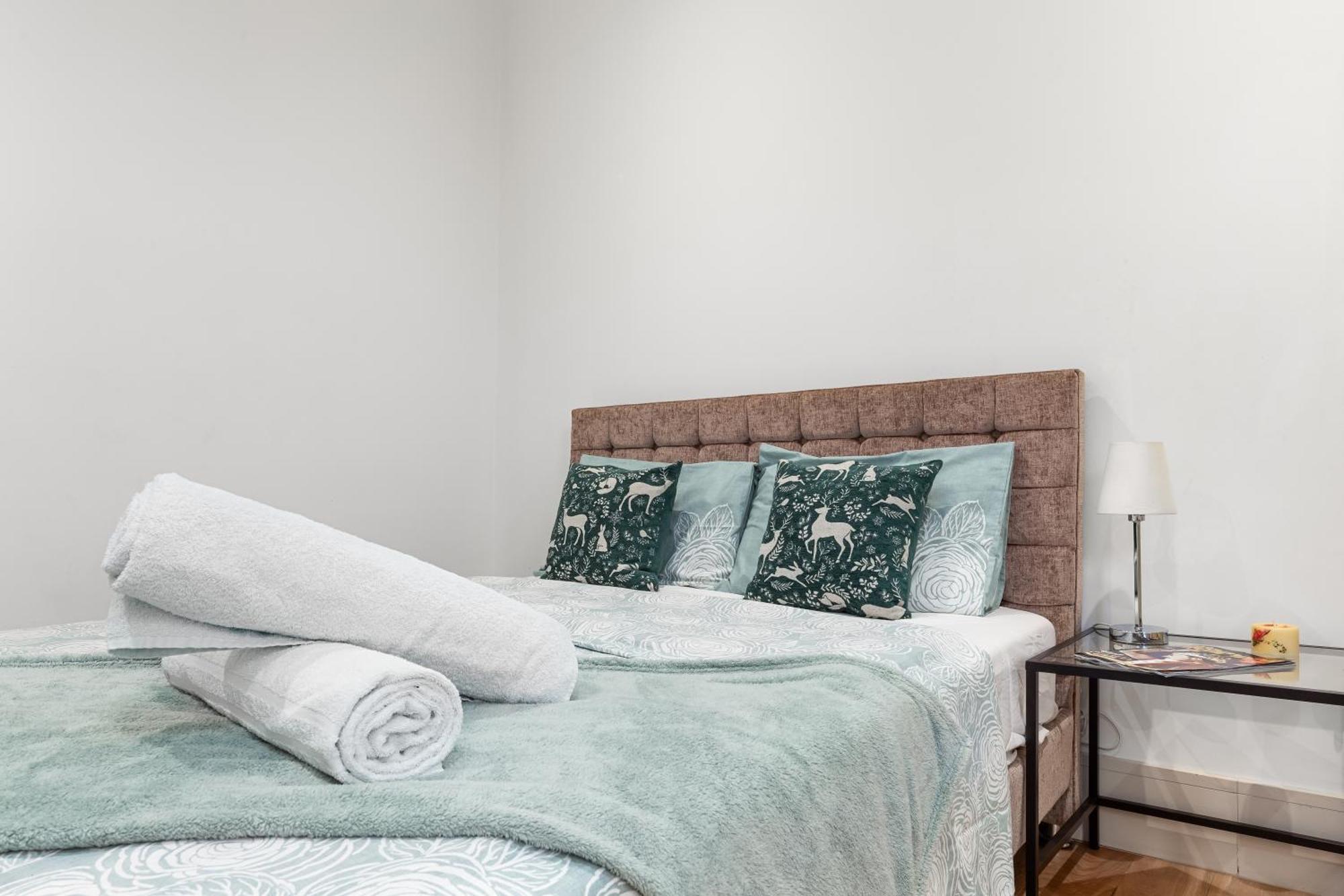 Modern Spacious 1 Bed Flat Near Richmond Park London