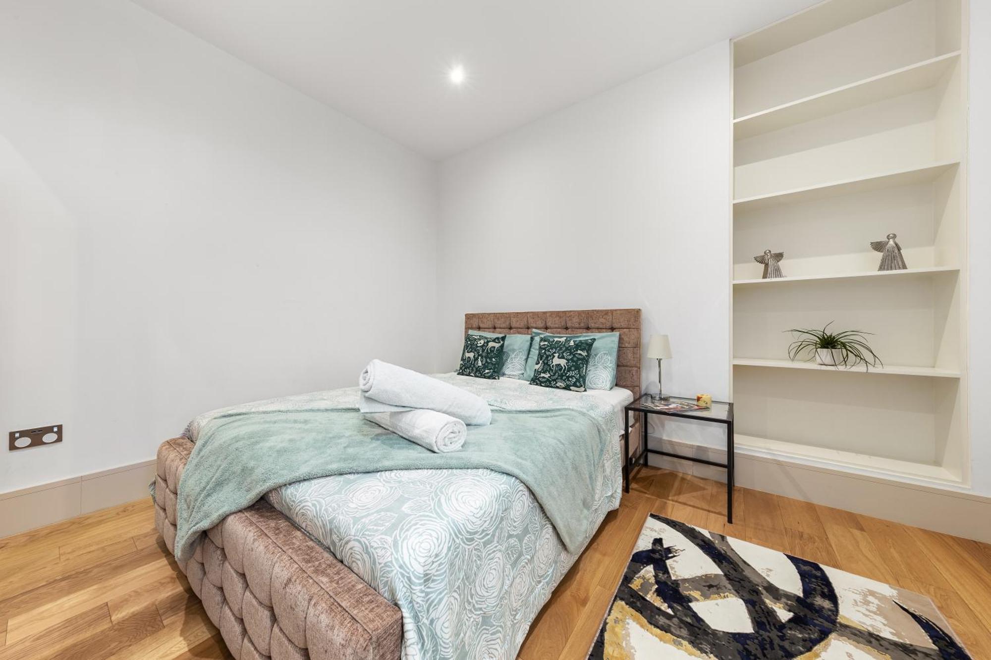Apartment Modern Spacious 1 Bed Flat Near Richmond Park *