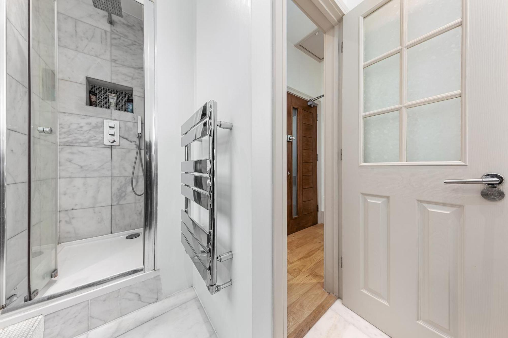 Apartment Modern Spacious 1 Bed Flat Near Richmond Park London