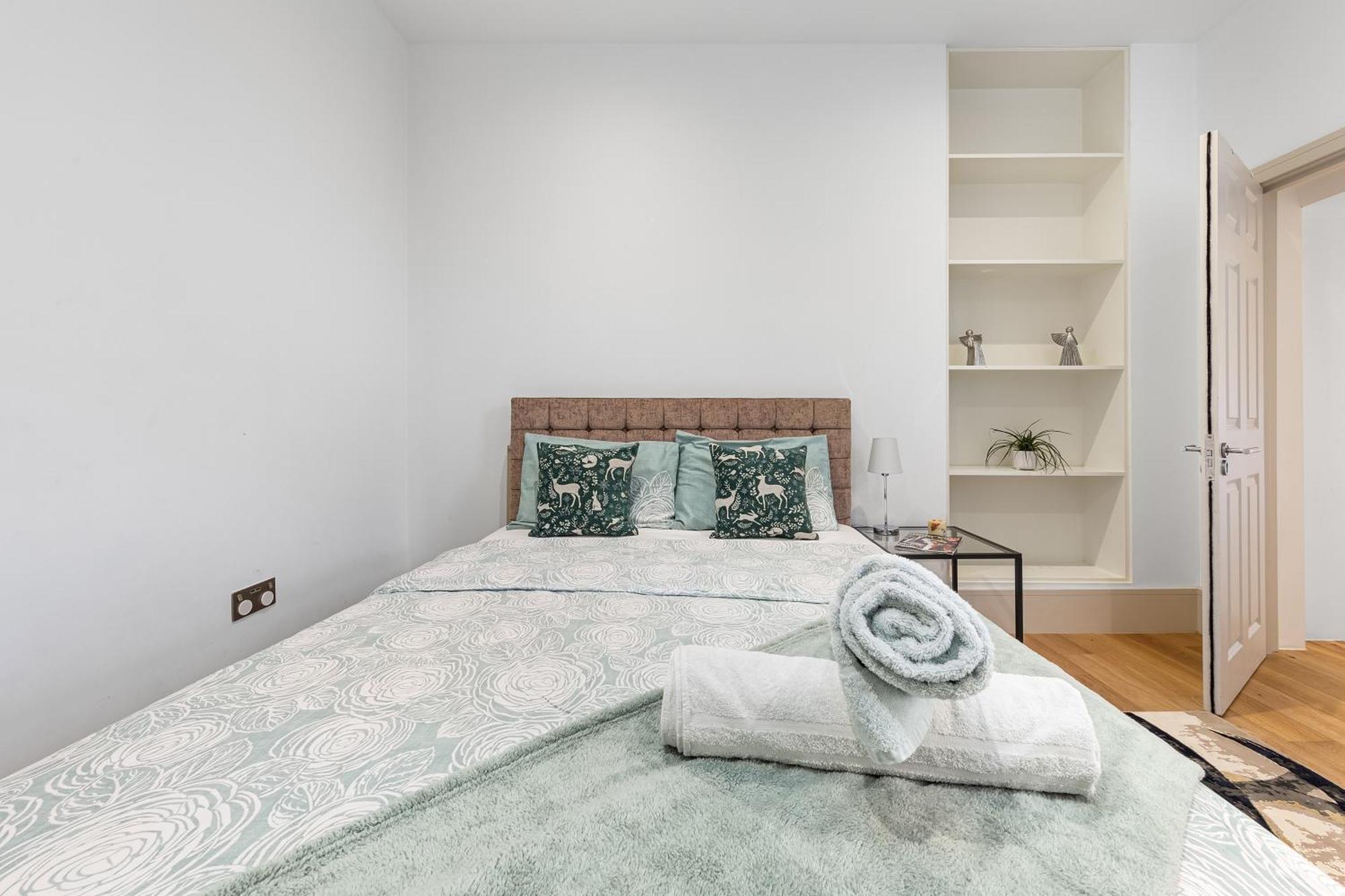 Apartment Modern Spacious 1 Bed Flat Near Richmond Park